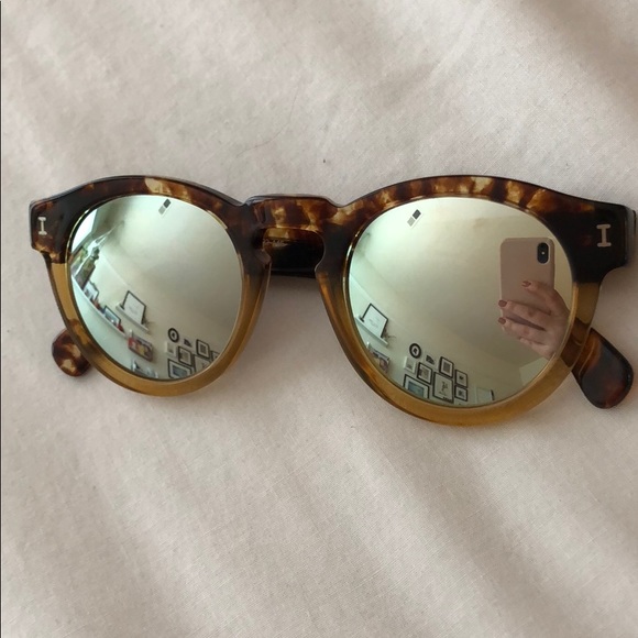 Illesteva Accessories - Illesteva Leonard Sunglasses With Mirrored Lenses